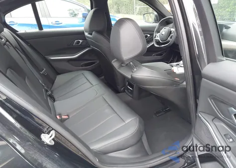 2025 BMW 3 Series 330I z USA, uszkodzony, nr VIN 3MW69CW06S8F00565